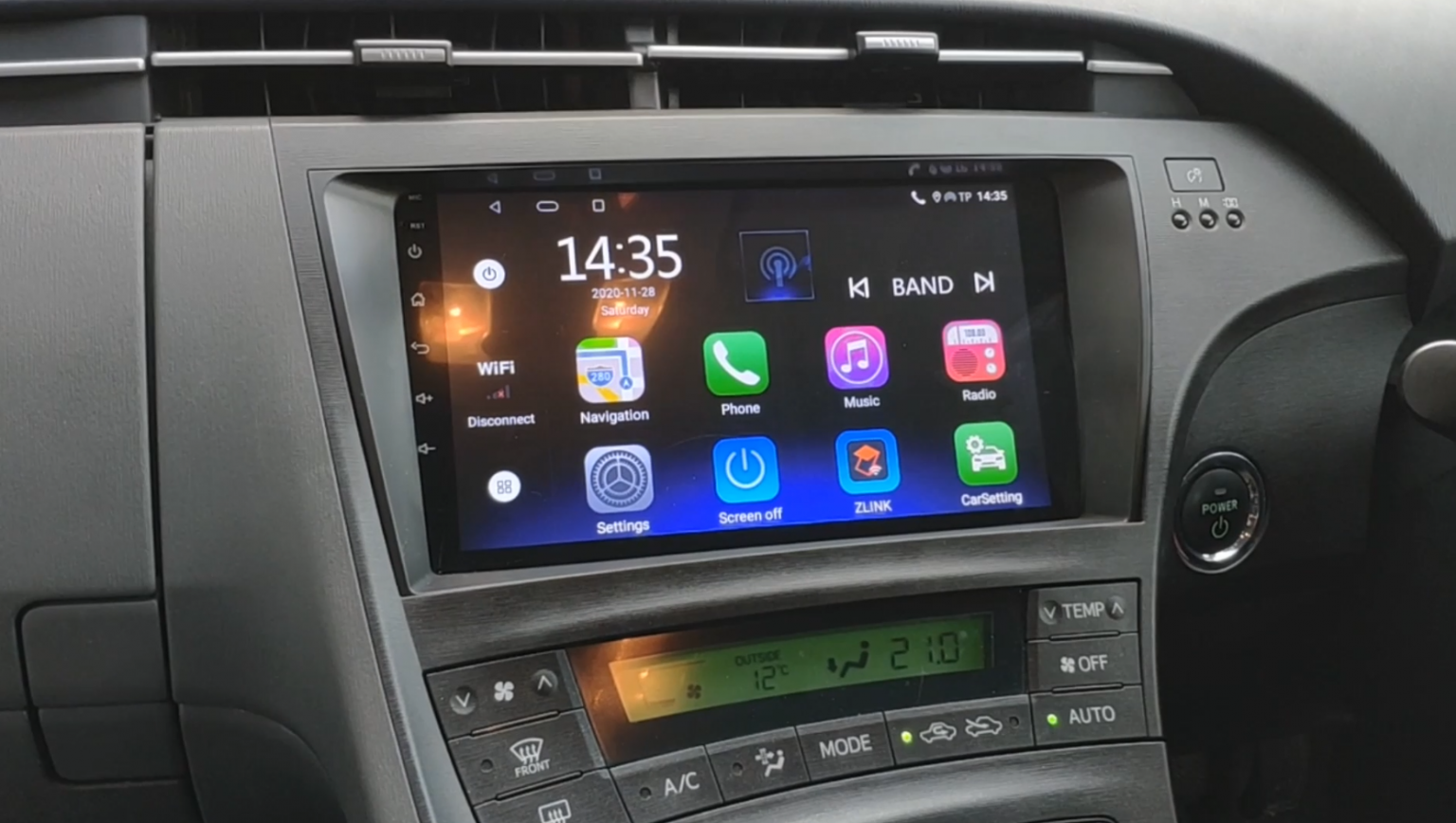 NEW PRIUS 9 inches ANDROID RADIO WITH CARPLAY Simple IT